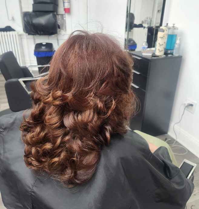Women’s haircut and style in Norwalk CT hair salon